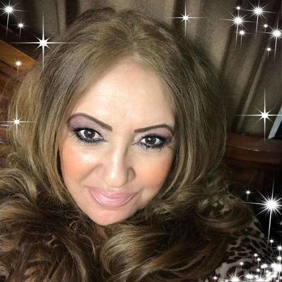 Meet your Posher, Santis - Picture 1 of 1